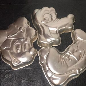 3 Disney Wilton Cake Mold Pans - Mickey Pluto Goofy